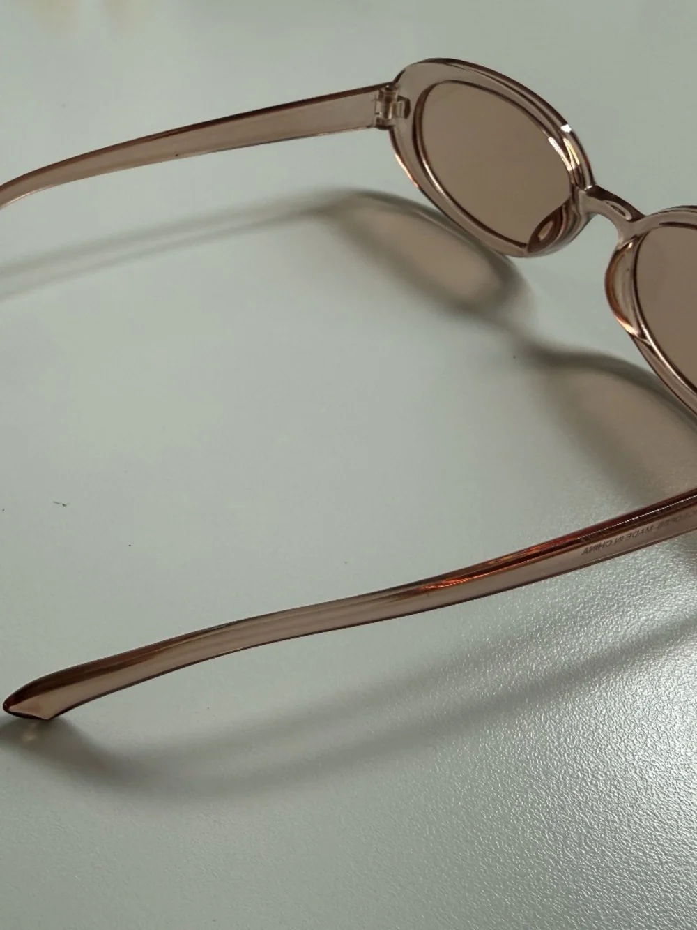 mure + grand Hamptons Cottage Slim Oval Frame Sunglasses Color: Blush